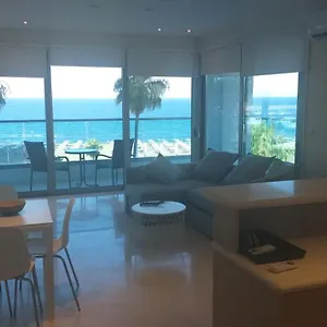 Апартаменты Horizon Luxury At Finikoudes Beach 302 Кипр